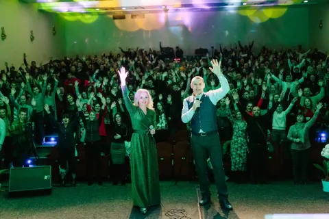 Богослужіння та творчість місії Слово Боже
